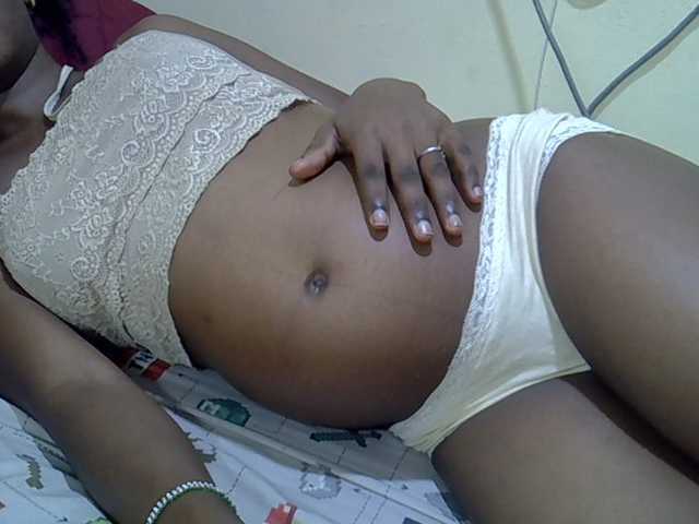 Slimpetite live cam on BongaCams