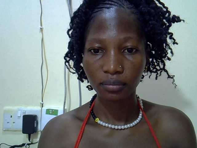 Slimpetite live cam on UnifiedCams