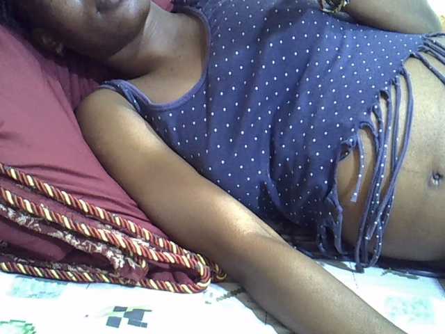 Slimpetite live cam on BongaCams