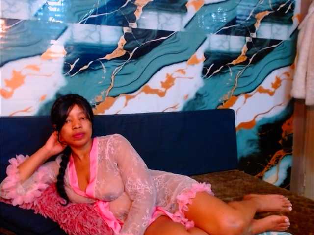 choclatelipsxxx live cam on BongaCams