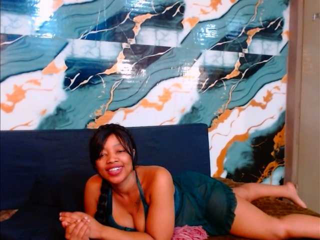 choclatelipsxxx live cam on BongaCams