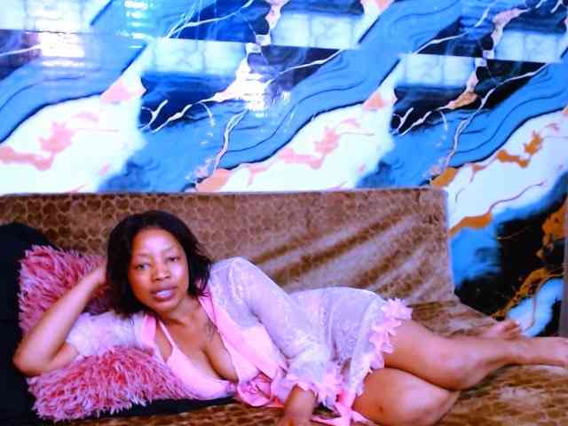 choclatelipsxxx webcam
