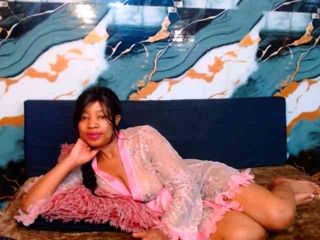 choclatelipsxxx webcam