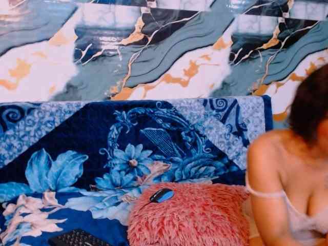 choclatelipsxxx webcam