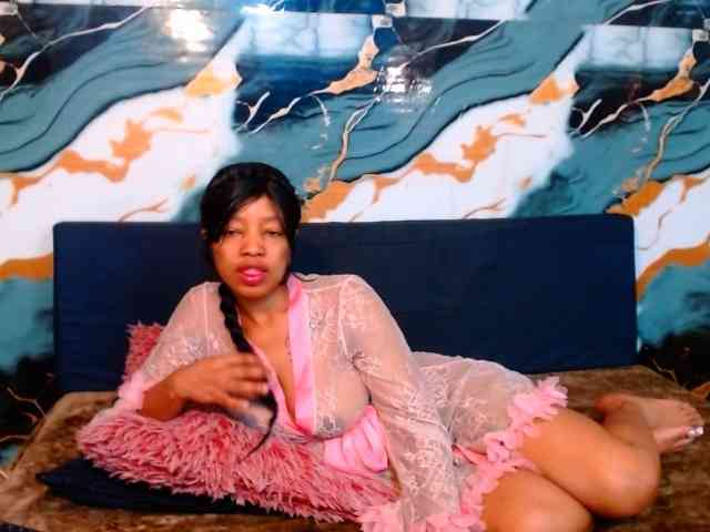 choclatelipsxxx webcam