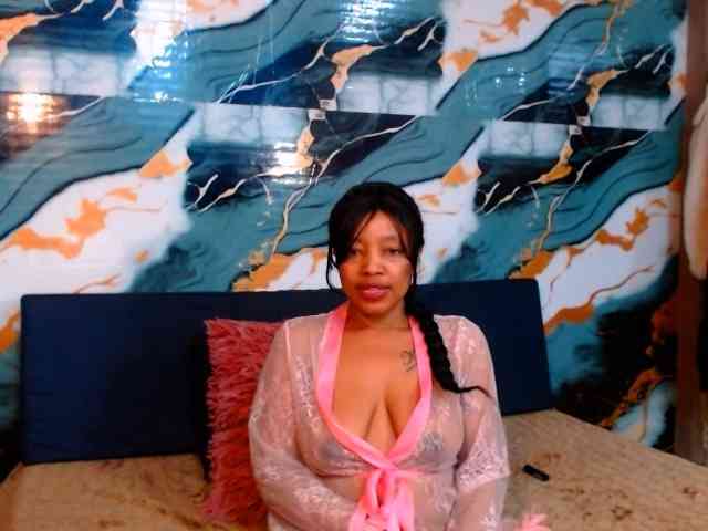 choclatelipsxxx webcam