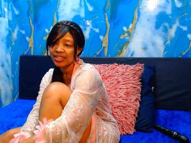 choclatelipsxxx webcam