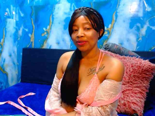 choclatelipsxxx webcam