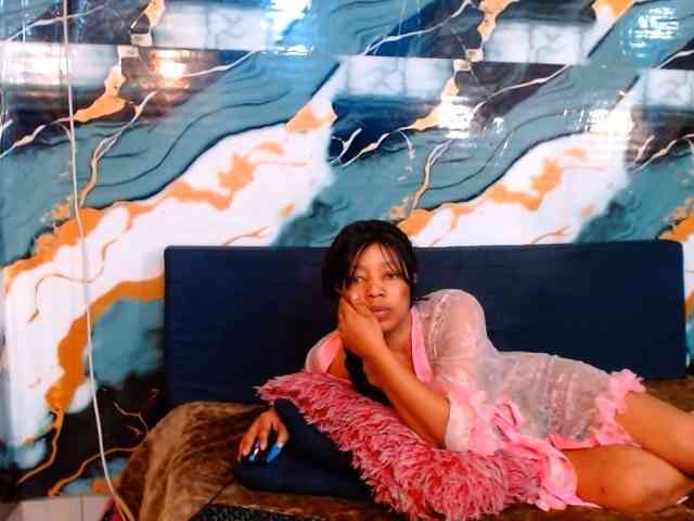 choclatelipsxxx webcam