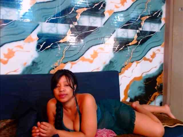 choclatelipsxxx choclatelipsxxx
