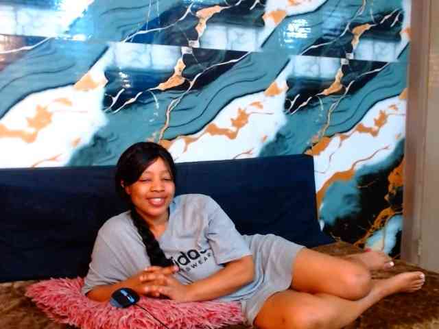 choclatelipsxxx webcam