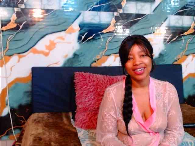 choclatelipsxxx webcam
