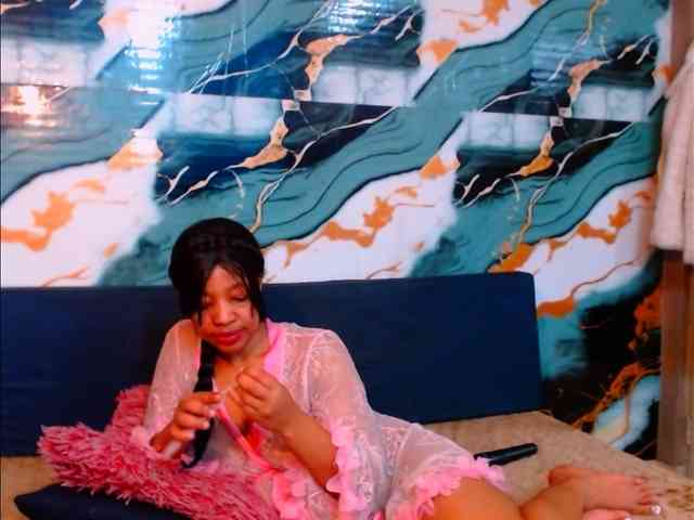 choclatelipsxxx webcam