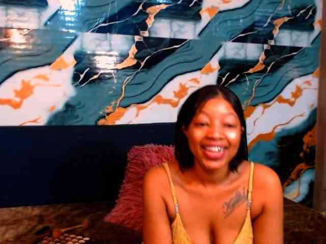 choclatelipsxxx webcam