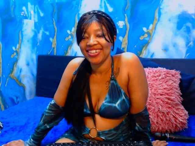 Modèle: choclatelipsxxx