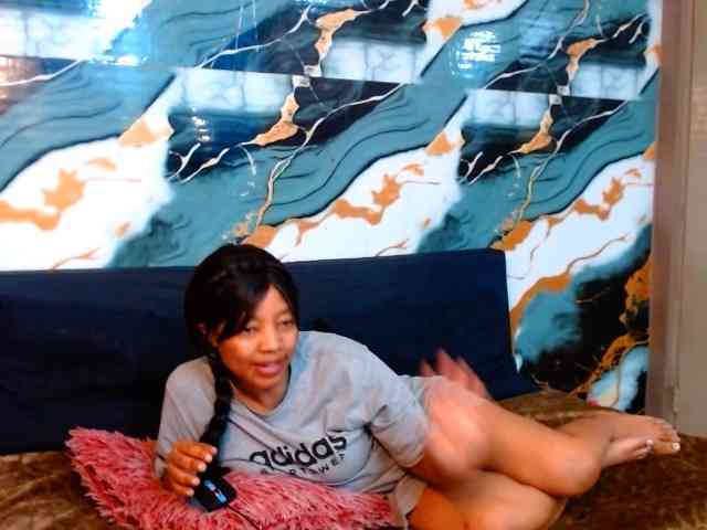 choclatelipsxxx webcam