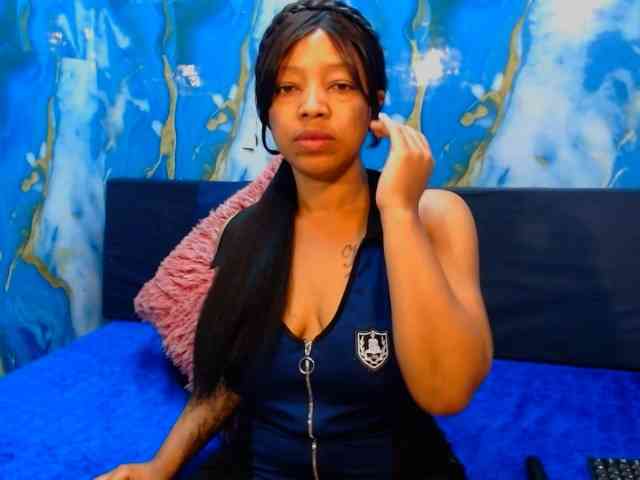 choclatelipsxxx webcam