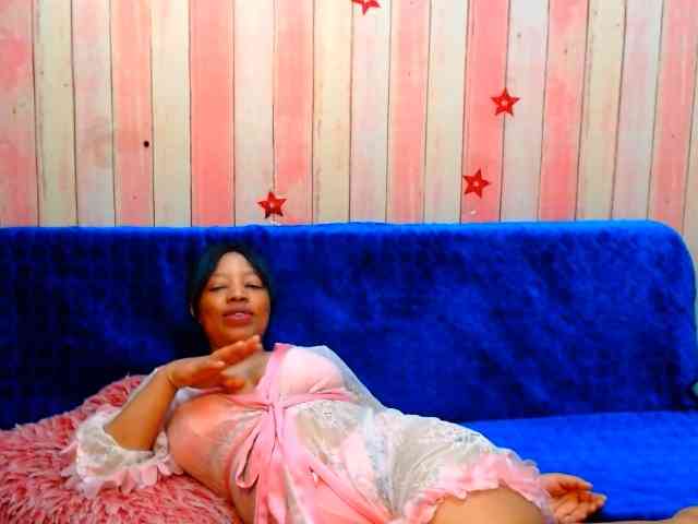 choclatelipsxxx webcam