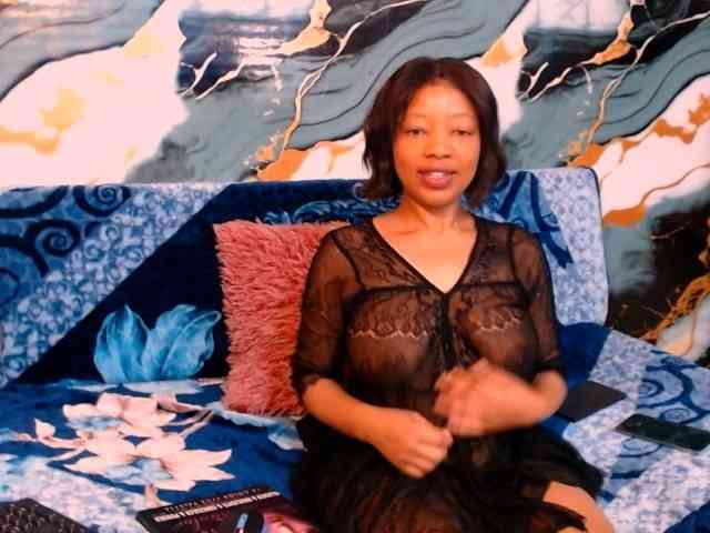 choclatelipsxxx webcam