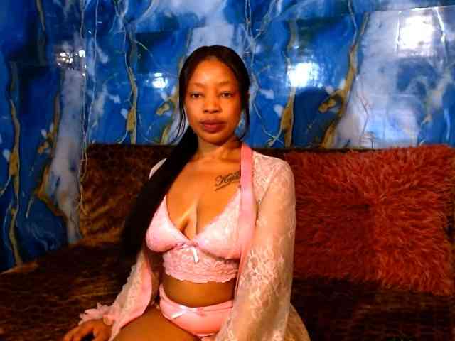 choclatelipsxxx webcam