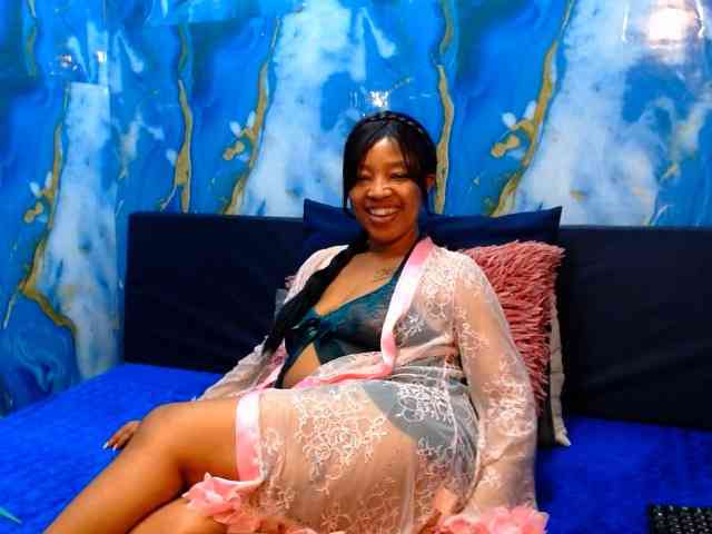 choclatelipsxxx webcam