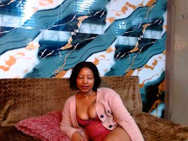 choclatelipsxxx webcam