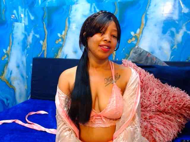 choclatelipsxxx webcam