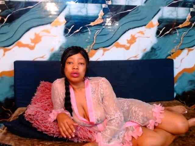 choclatelipsxxx webcam