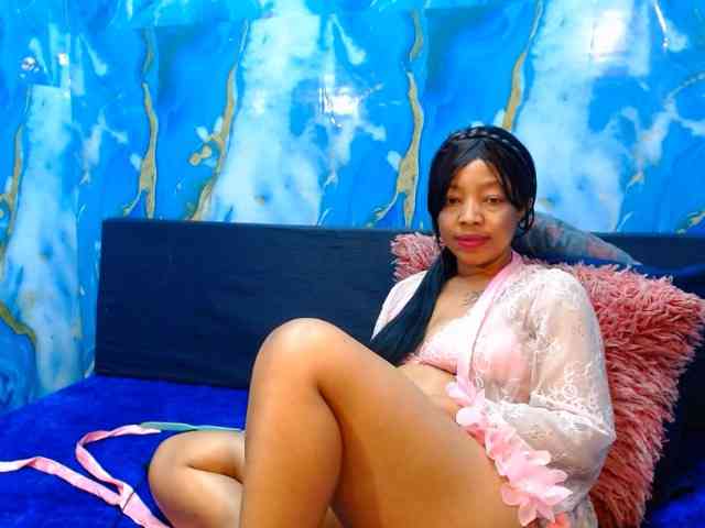 Modèle: choclatelipsxxx