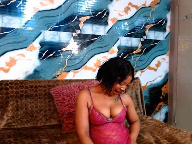 choclatelipsxxx webcam