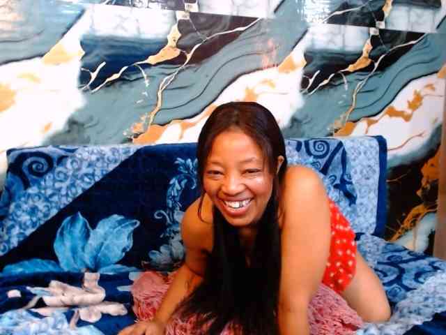 choclatelipsxxx webcam
