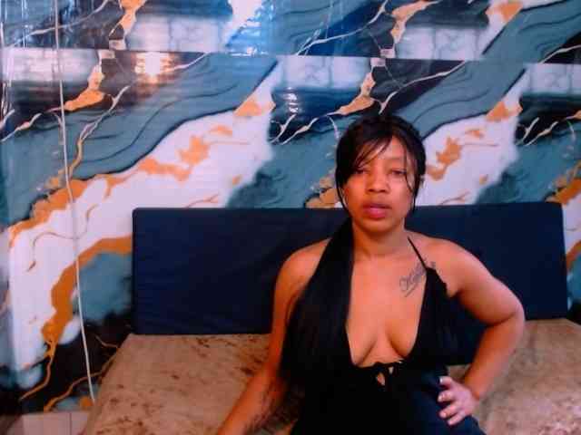 choclatelipsxxx webcam