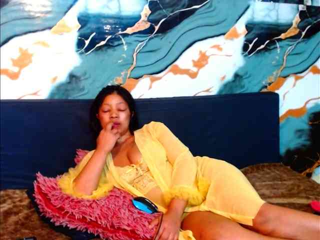choclatelipsxxx webcam