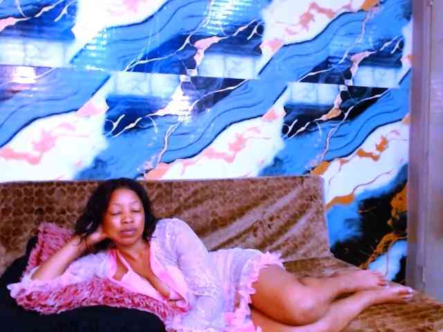 choclatelipsxxx webcam