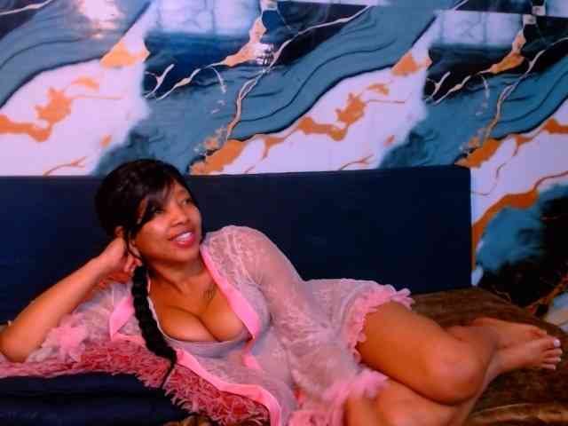 choclatelipsxxx webcam