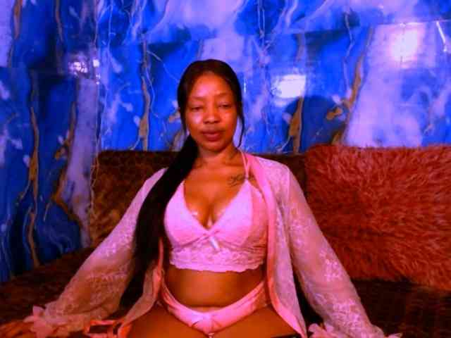 choclatelipsxxx webcam