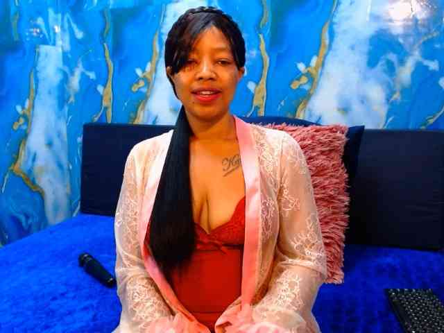 choclatelipsxxx webcam