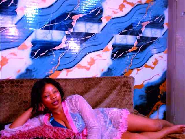 choclatelipsxxx webcam
