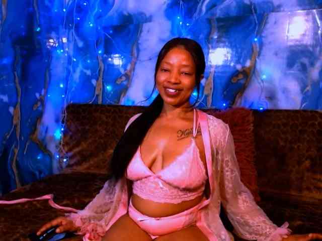 choclatelipsxxx webcam