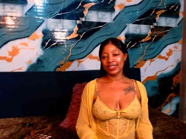 choclatelipsxxx webcam