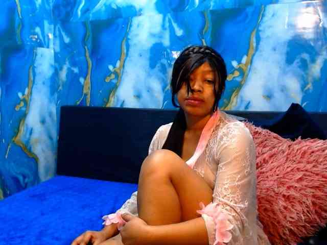 choclatelipsxxx webcam