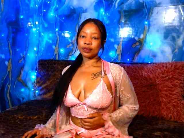 choclatelipsxxx webcam