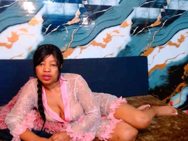 choclatelipsxxx webcam