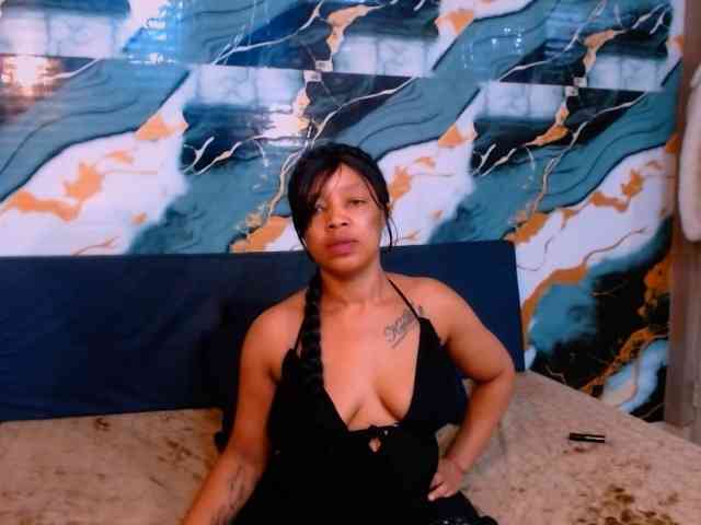 Modelo: choclatelipsxxx