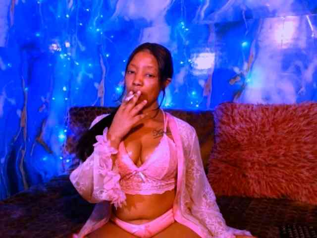 choclatelipsxxx webcam