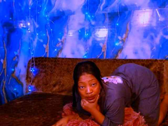 choclatelipsxxx webcam