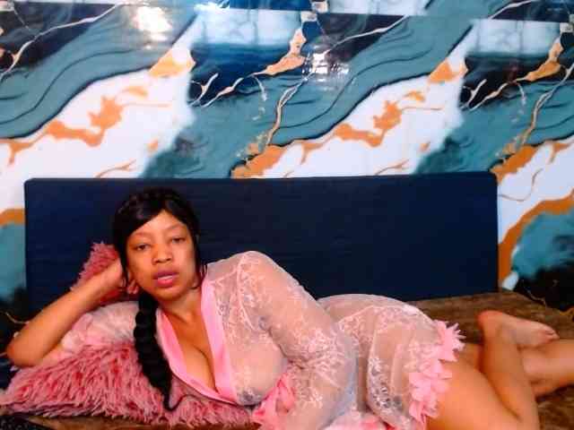 choclatelipsxxx webcam
