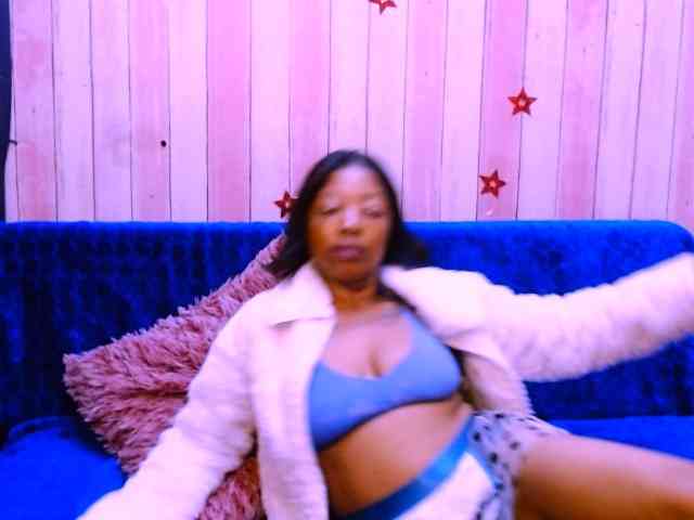 choclatelipsxxx webcam