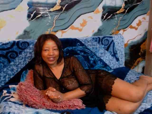 choclatelipsxxx webcam