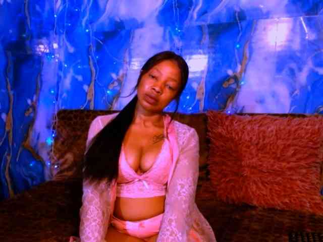 choclatelipsxxx webcam